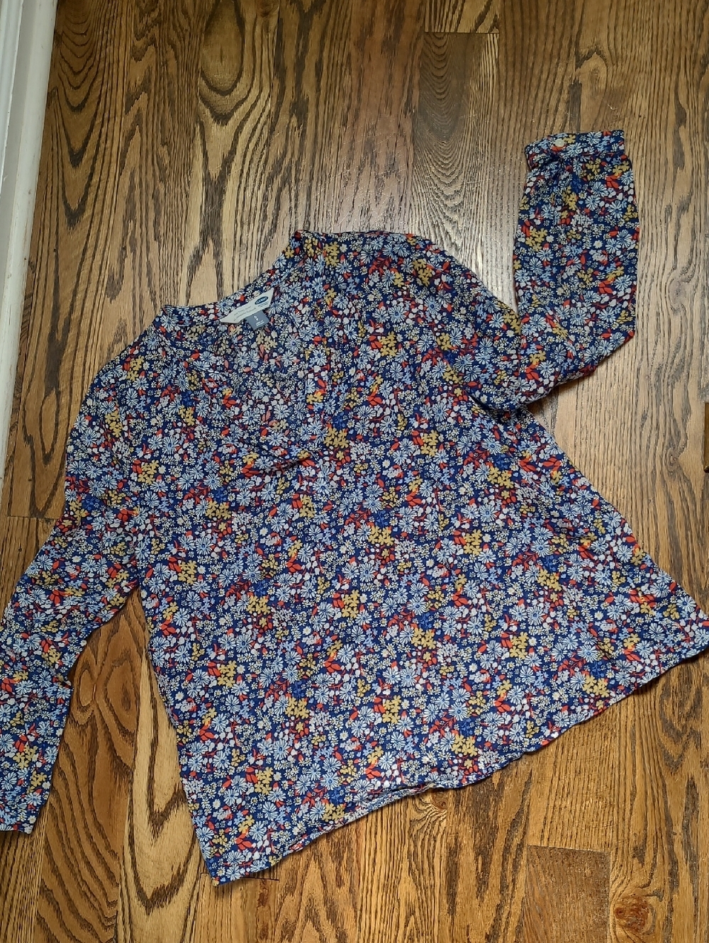 Old Navy Navy Floral Tunic Shirt with White, Red & Yellow Print Size Small